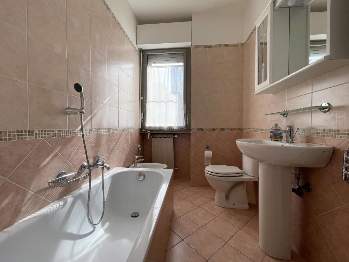 Stefano'S Guests House: 2 Bedrooms & Parking In В'яреджо Екстер'єр фото