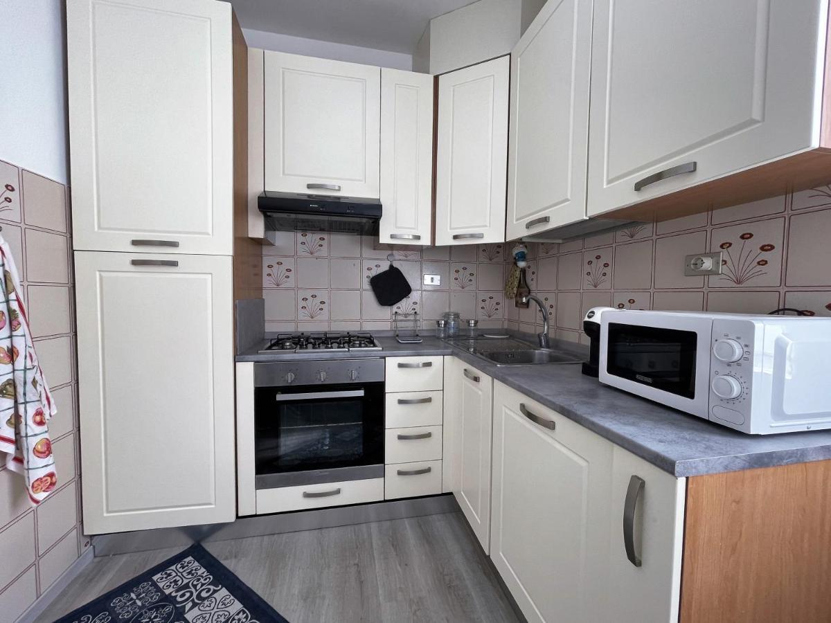 Stefano'S Guests House: 2 Bedrooms & Parking In В'яреджо Екстер'єр фото